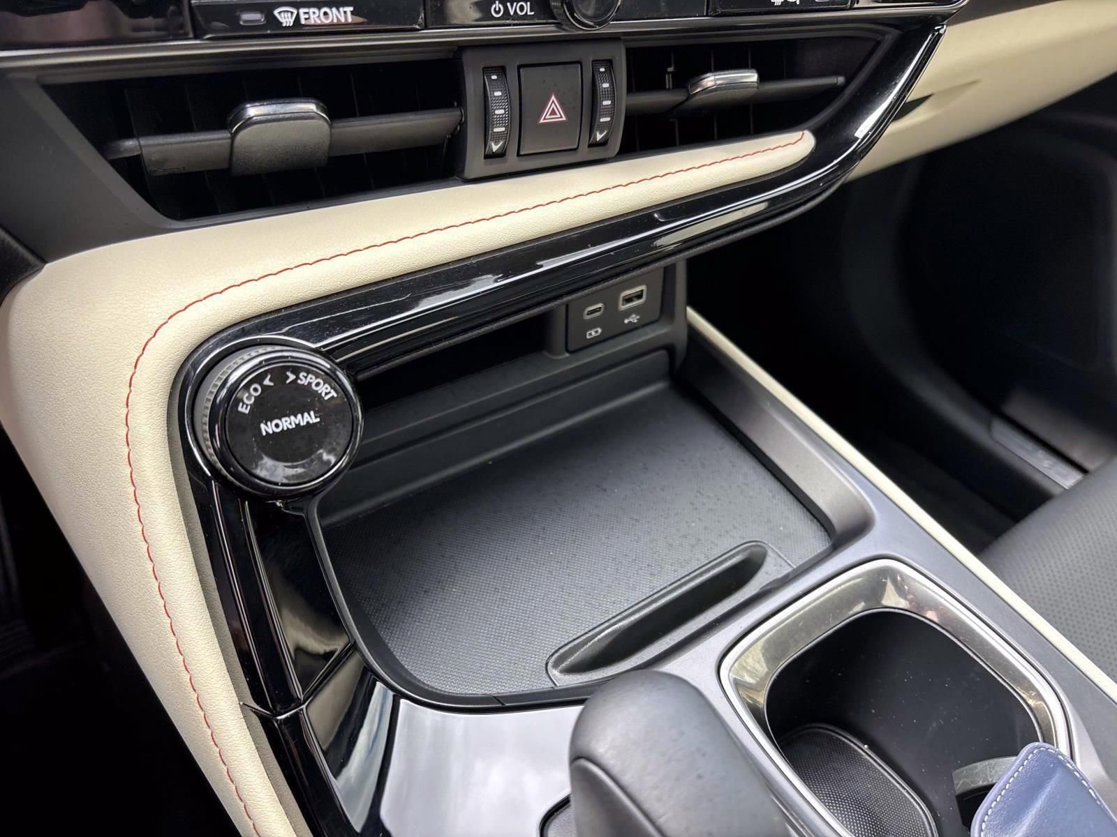 Used 2024 Lexus NX 350h AWD w/ Cold Area Package image 21