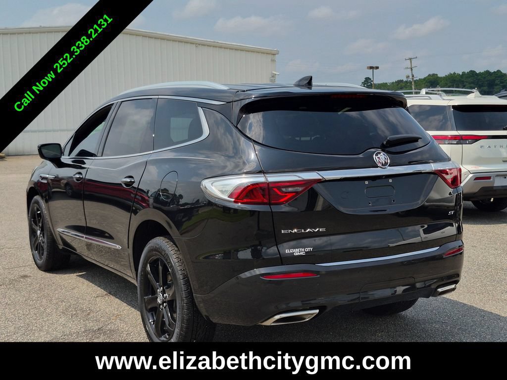 Used 2023 Buick Enclave Essence w/ Sport Touring Edition FWD image 8