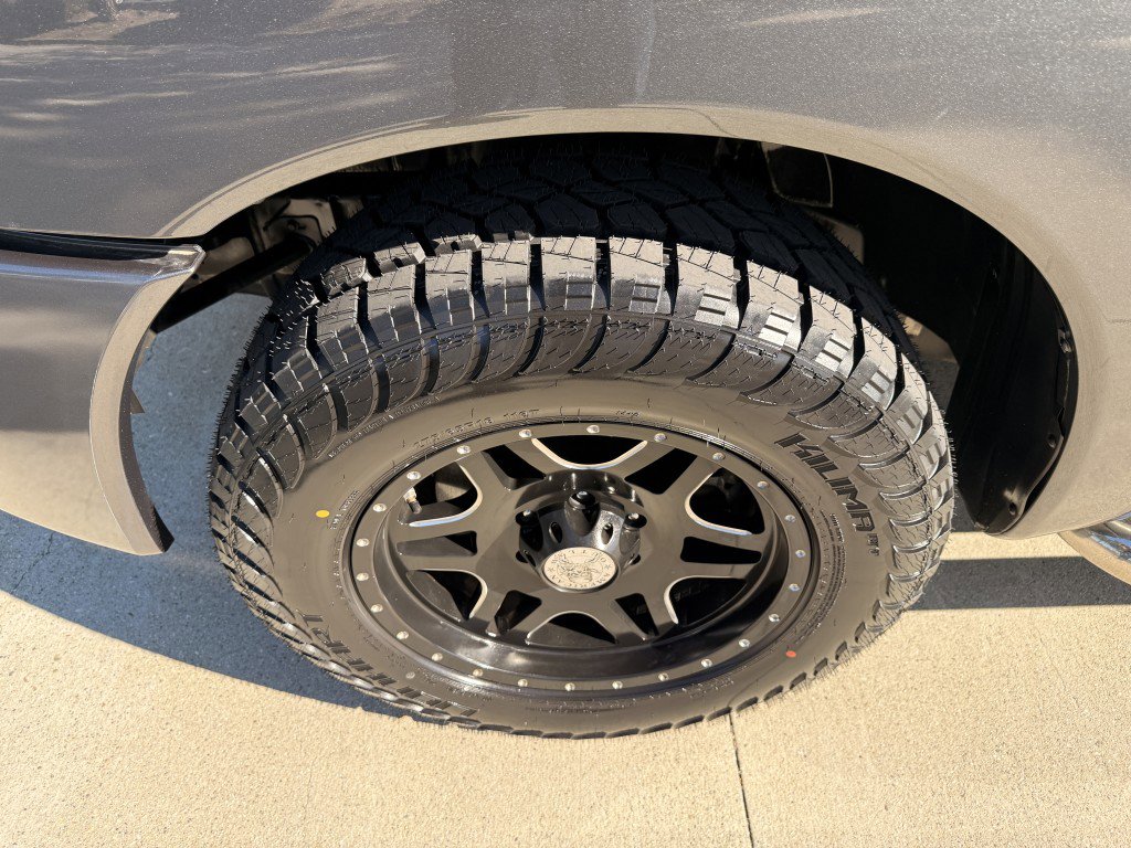 Used 2012 Nissan Titan SV image 18