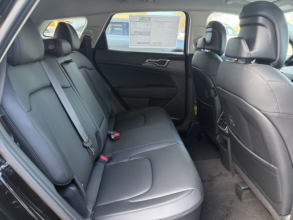 New 2026 Kia Sportage EX image 14
