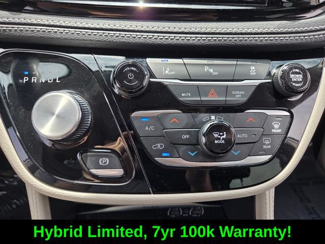Used 2023 Chrysler Pacifica Limited FWD image 26