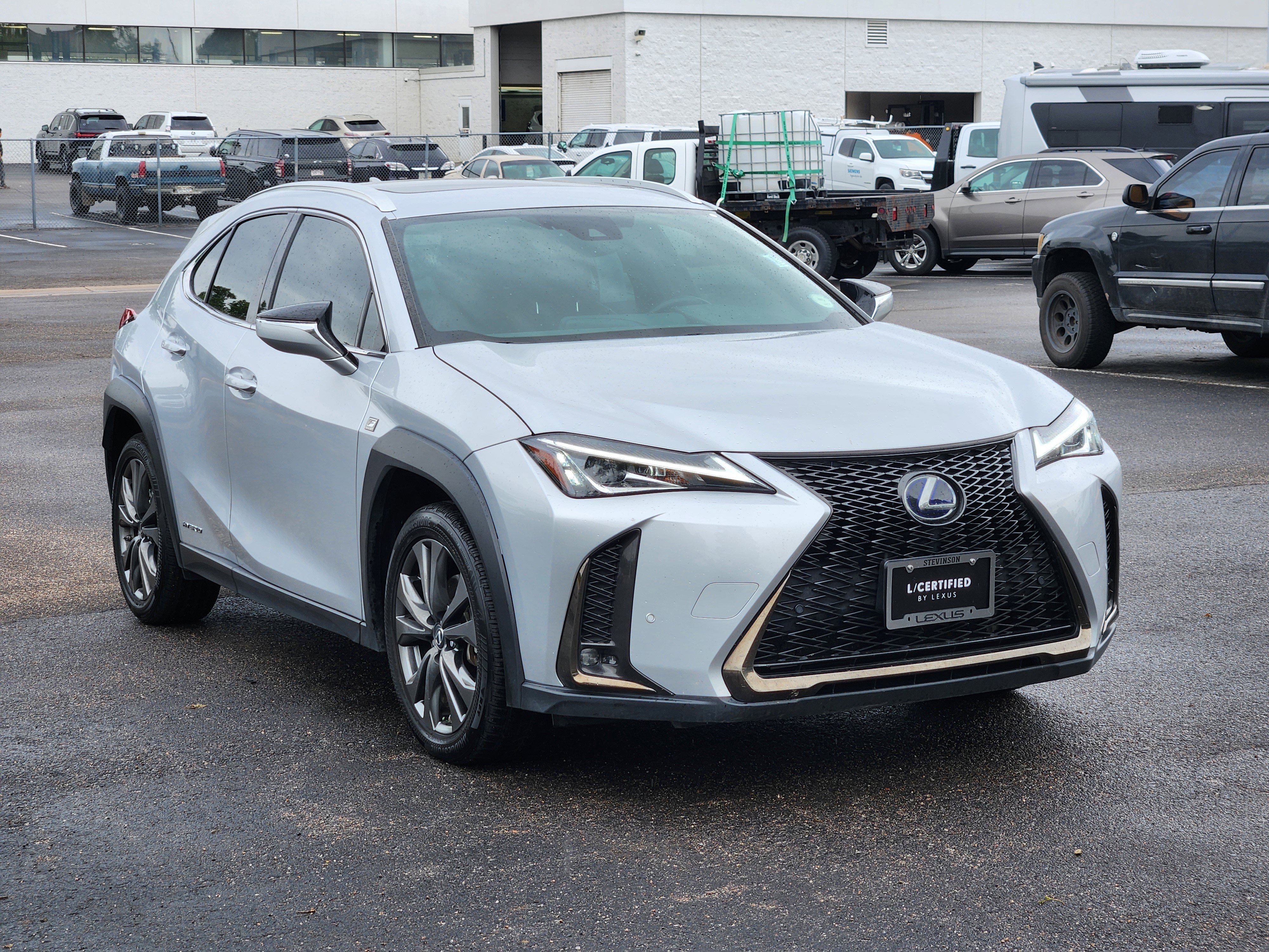 Used 2020 Lexus UX 250h F Sport w/ F Sport Luxury Package AWD/4WD image 4