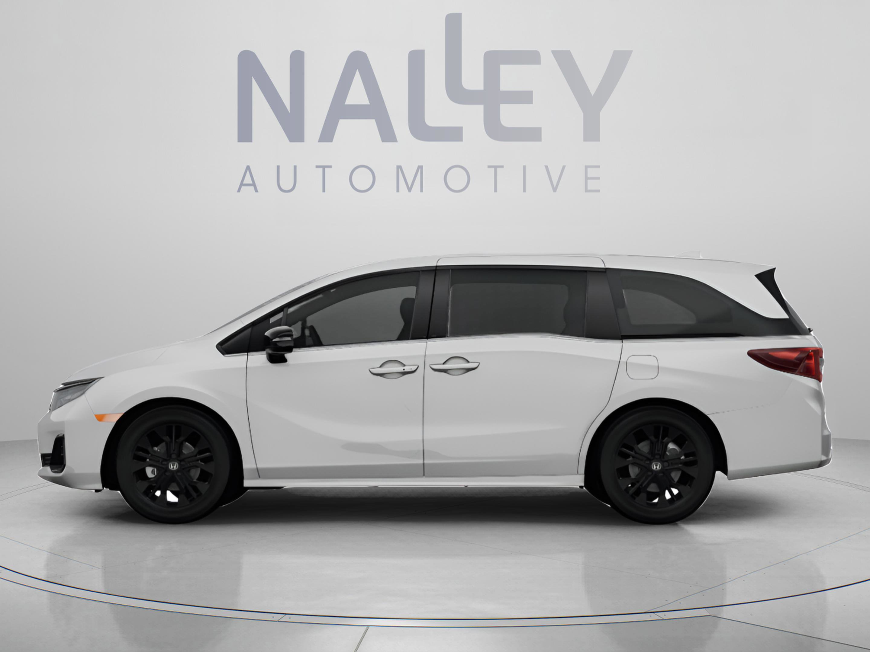 Used 2025 Honda Odyssey Sport-L image 2