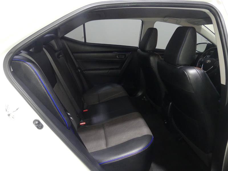 Used 2018 Toyota Corolla SE FWD image 27
