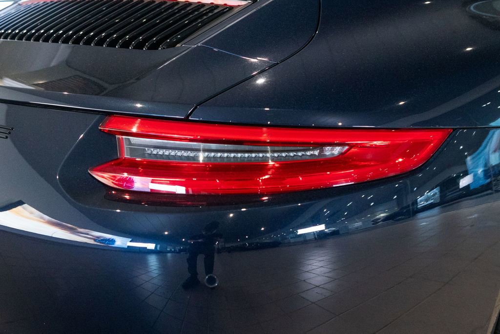 Certified 2018 Porsche 911 Carrera S RWD image 15