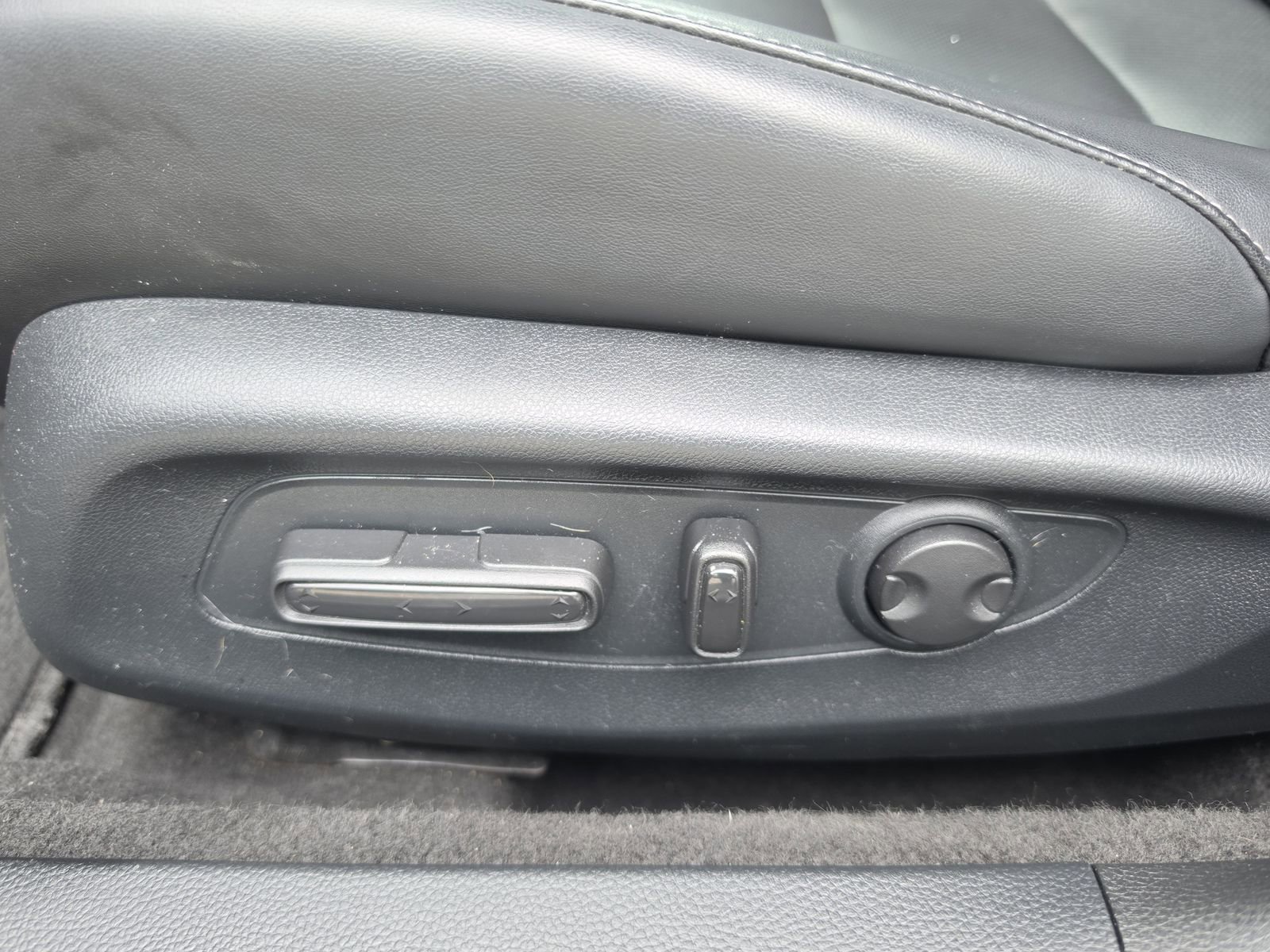 Used 2023 Honda Accord EX-L image 11