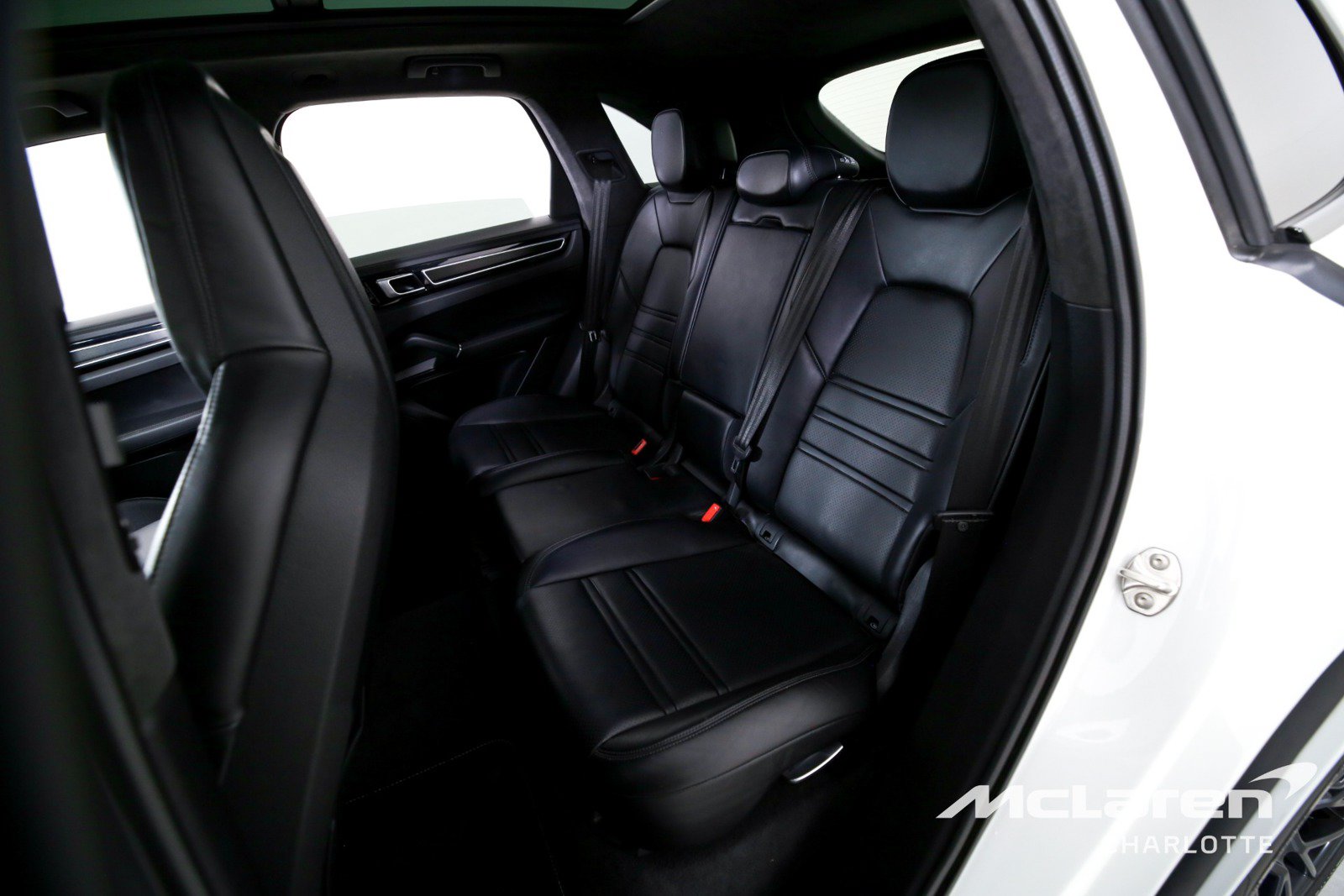 Used 2021 Porsche Cayenne GTS AWD/4WD image 18