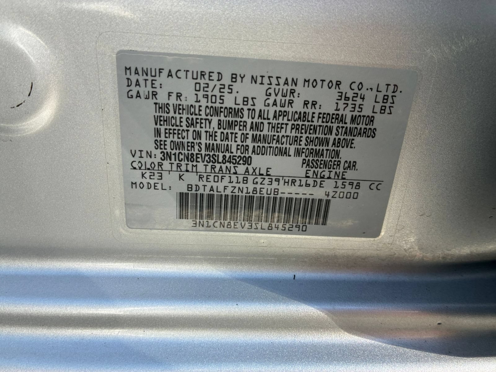 Used 2025 Nissan Versa SV FWD image 27