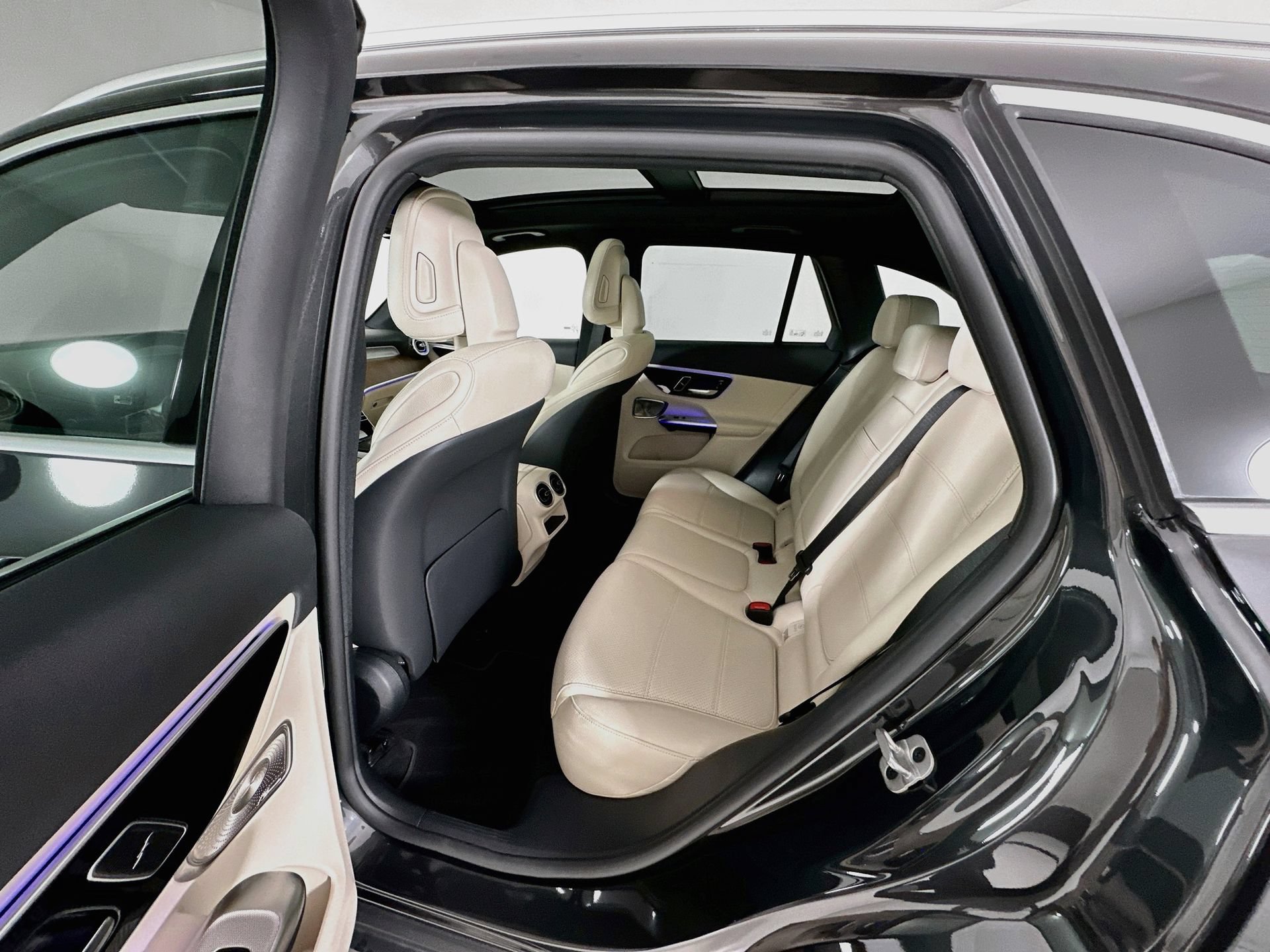 Certified 2026 Mercedes-Benz GLC 300 image 27