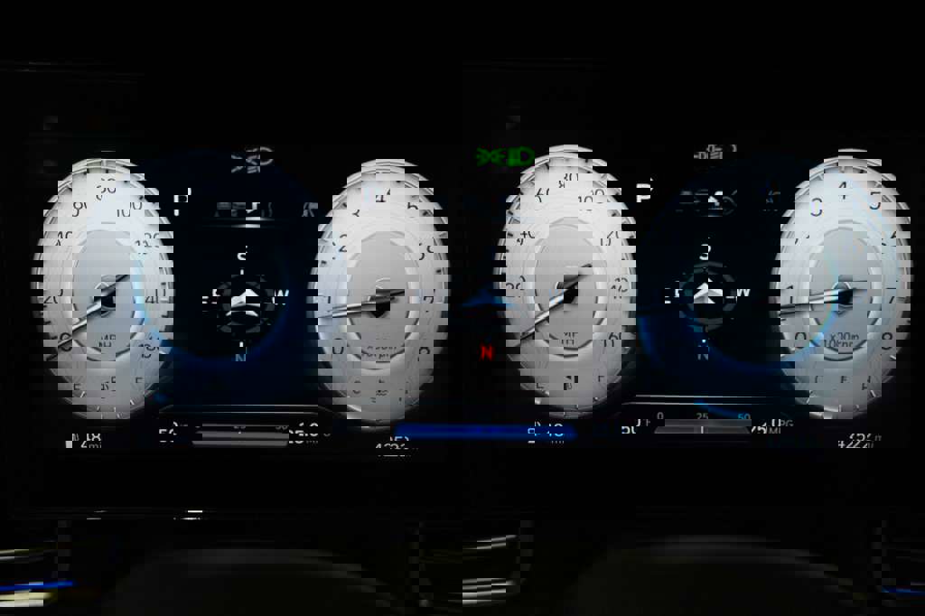 Used 2025 Hyundai Elantra SEL image 39