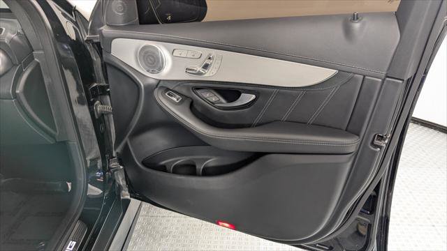 Used 2020 Mercedes-Benz GLC 63 AMG 4MATIC image 30