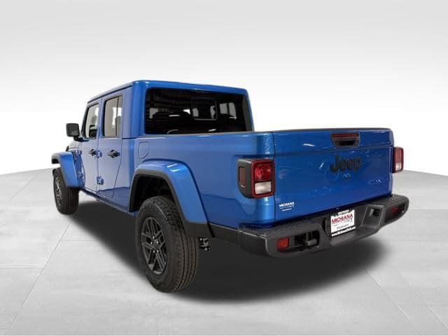 New 2026 Jeep Gladiator Sport AWD/4WD image 8