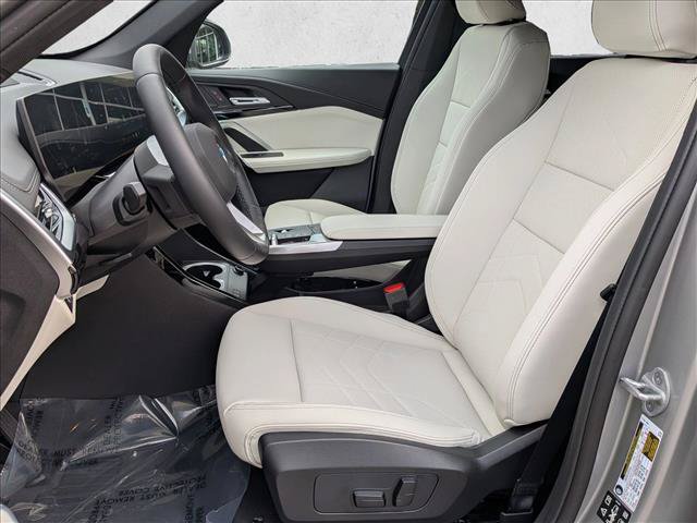 Used 2026 BMW X1 xDrive28i w/ Technology Package AWD/4WD image 4