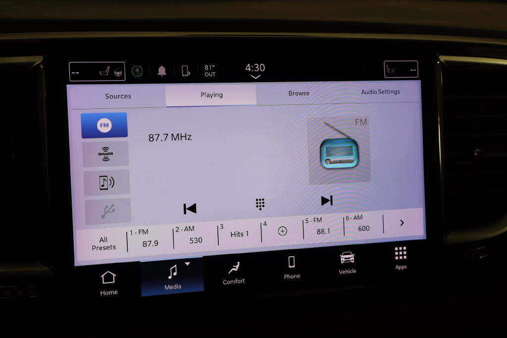 Used 2023 Chrysler Pacifica Touring-L FWD image 29