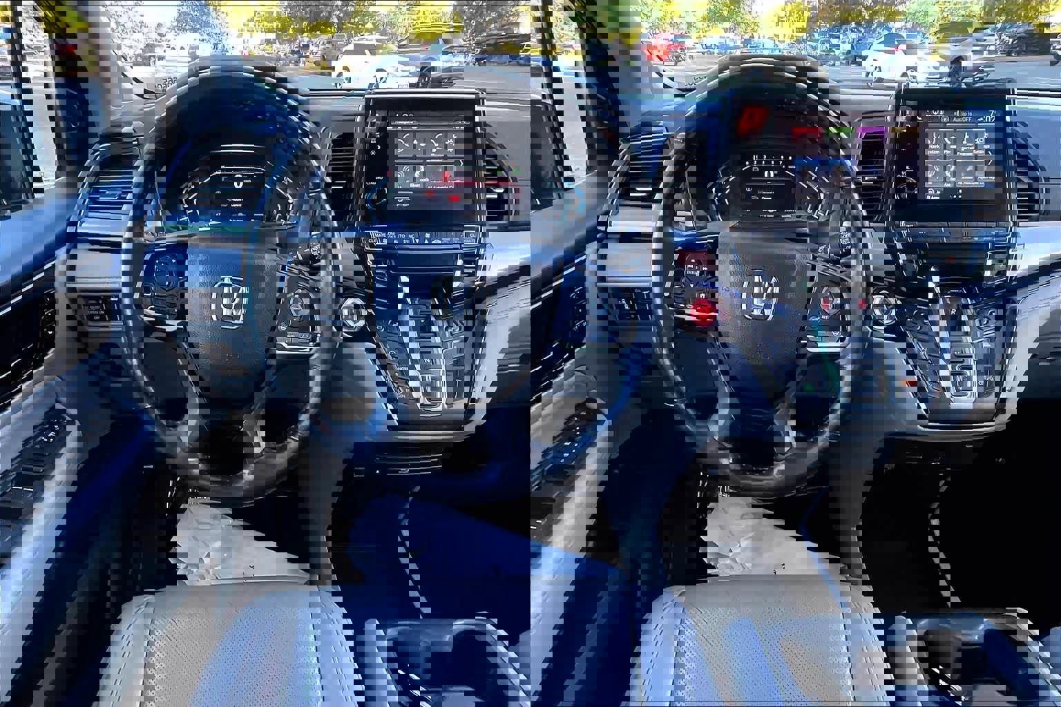 Used 2018 Honda Odyssey Elite image 5