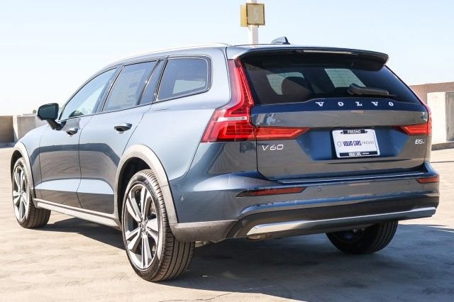 New 2026 Volvo V60 B5 Cross Country Plus w/ Climate Package image 6