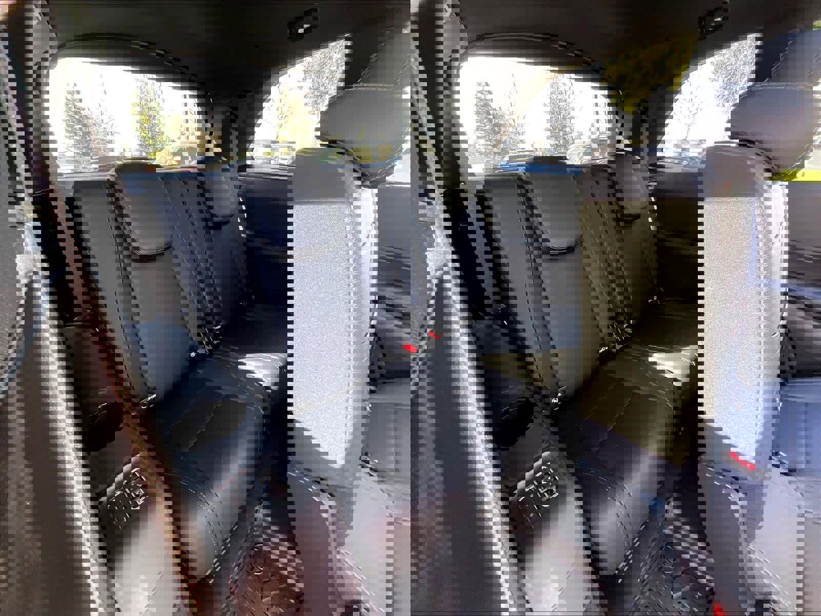 Used 2022 Mercedes-Benz GLS 450 4MATIC image 28