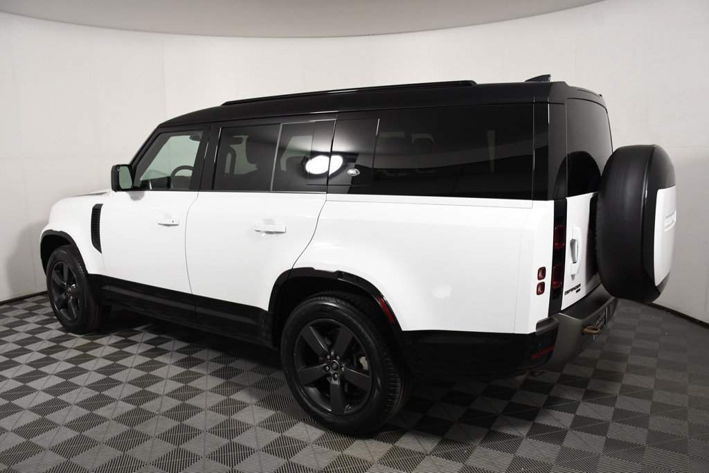 Used 2023 Land Rover Defender 130 X-Dynamic SE AWD/4WD image 3