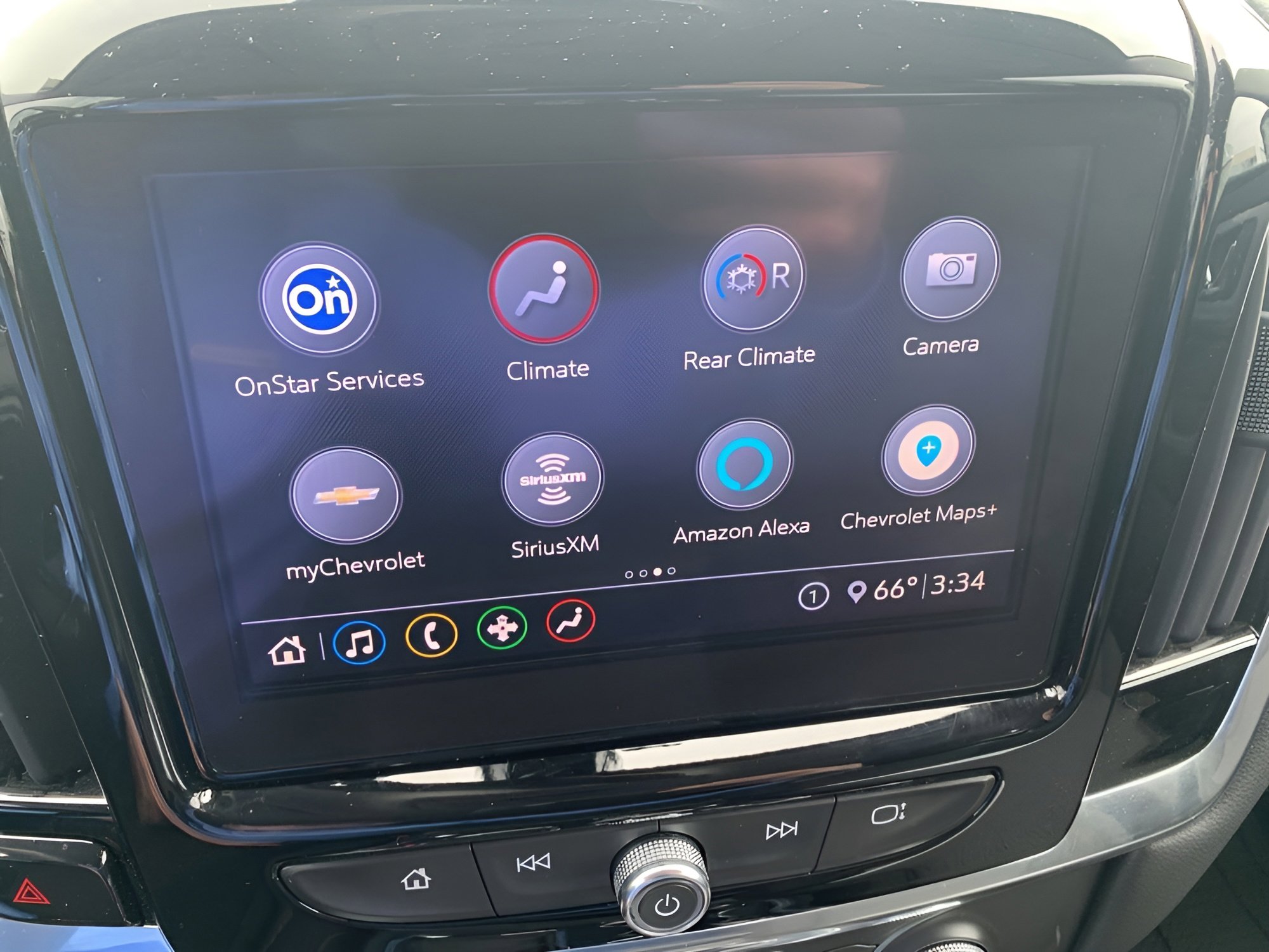 Used 2021 Chevrolet Traverse LT w/ LPO, Floor Liner Package image 16