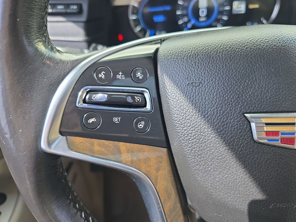 Used 2018 Cadillac Escalade Luxury RWD image 18