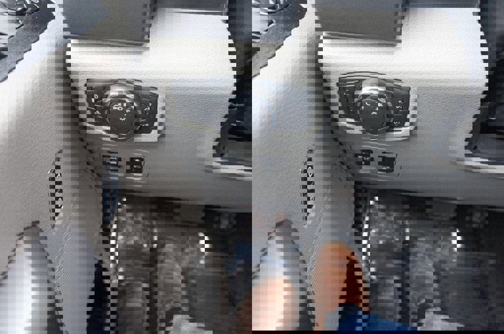 Used 2020 Ford F150 XLT w/ Equipment Group 302A Luxury image 15