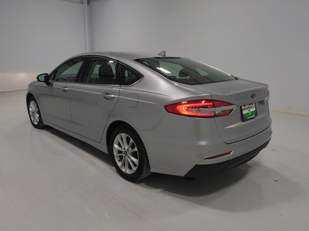 Used 2020 Ford Fusion SE image 5