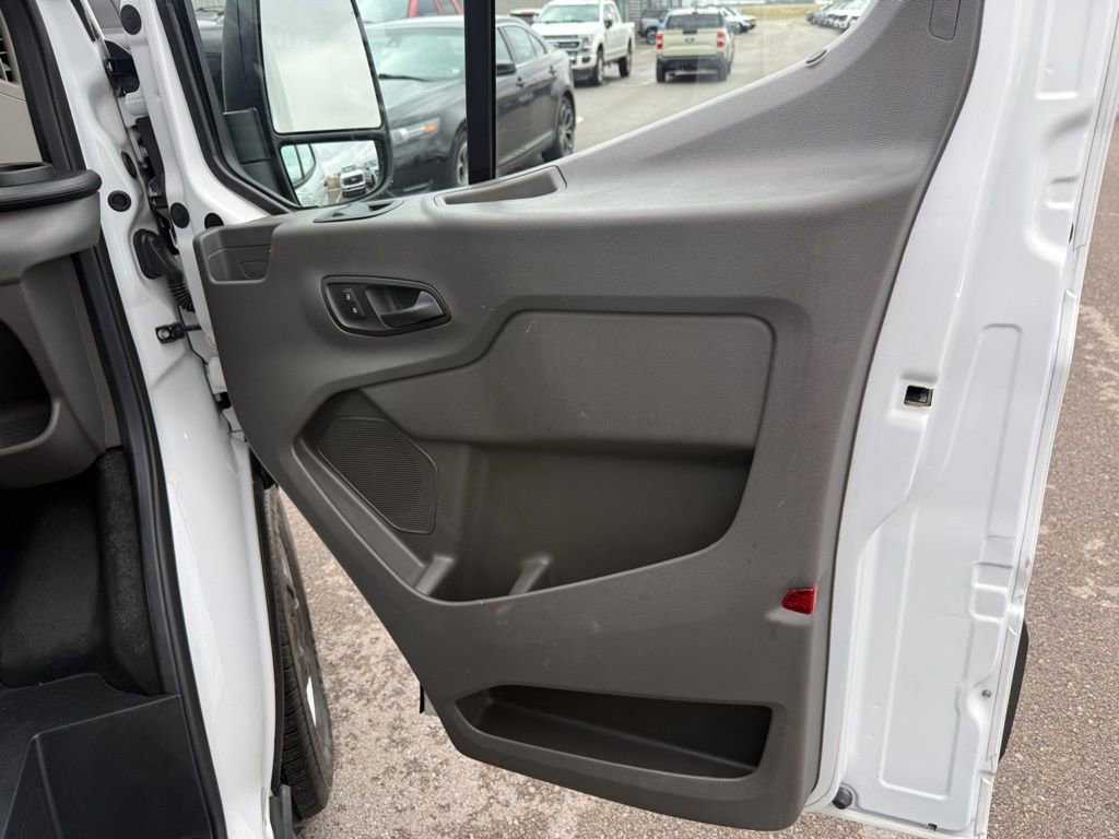 Used 2020 Ford Transit 250 Low Roof image 10