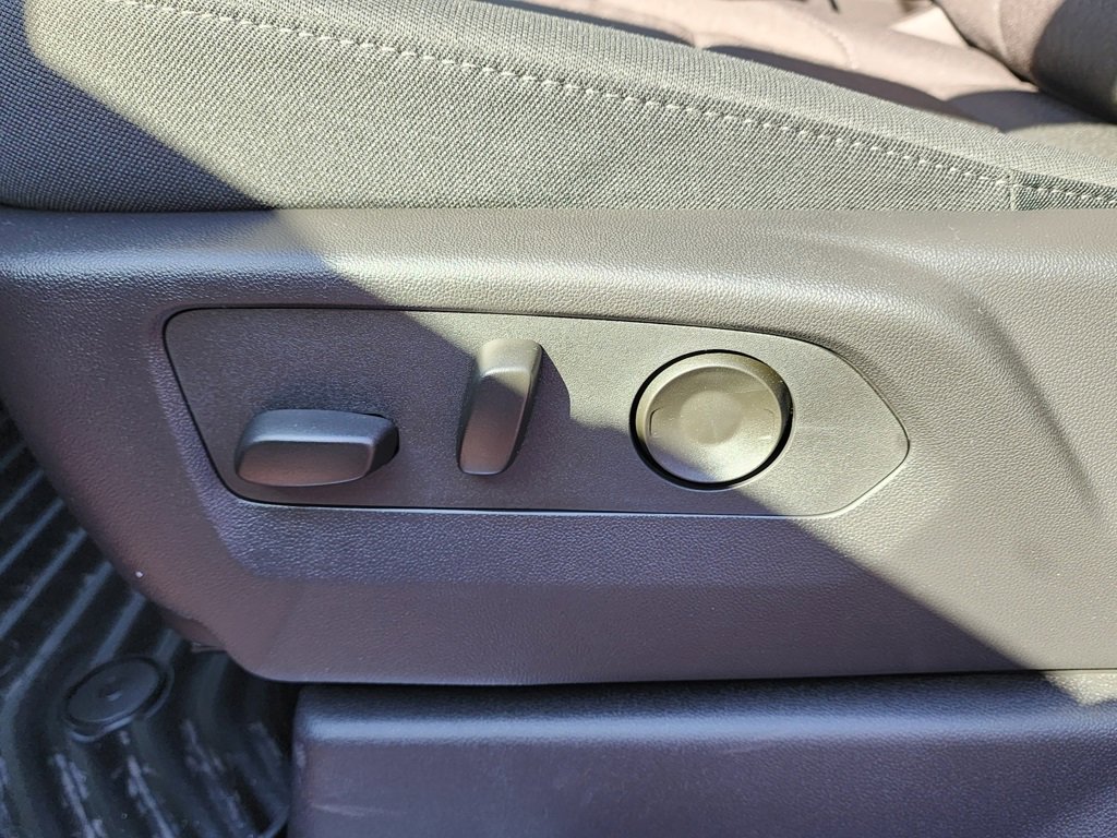 New 2026 GMC Sierra 1500 Elevation image 18