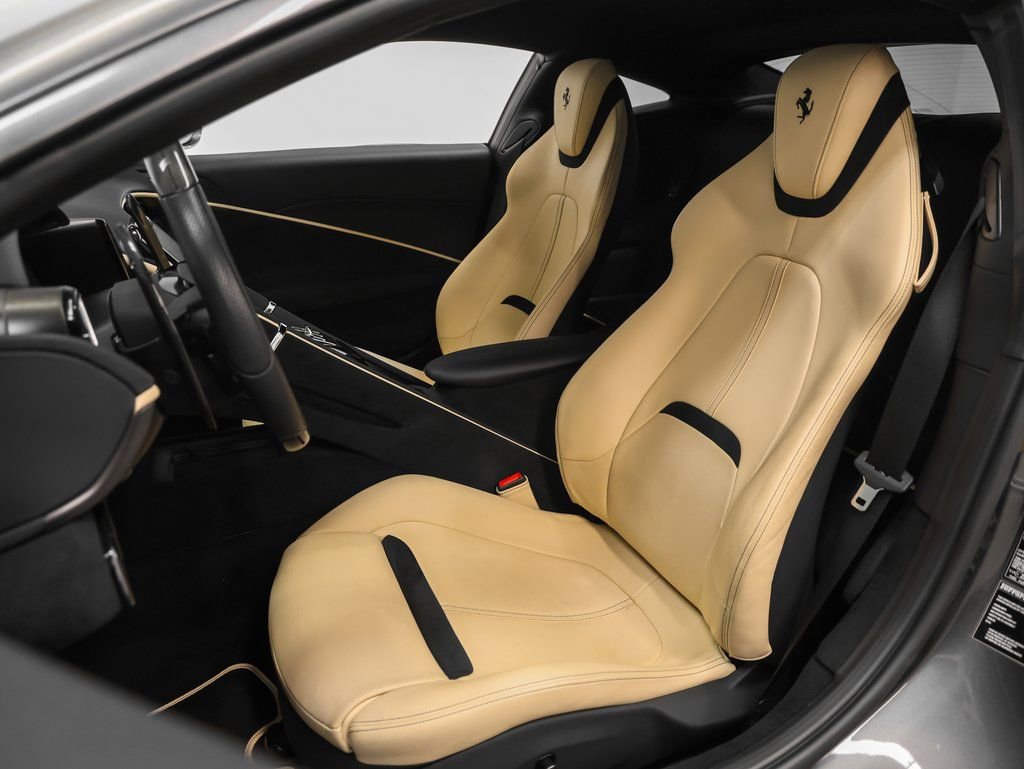 Certified 2024 Ferrari Roma image 5