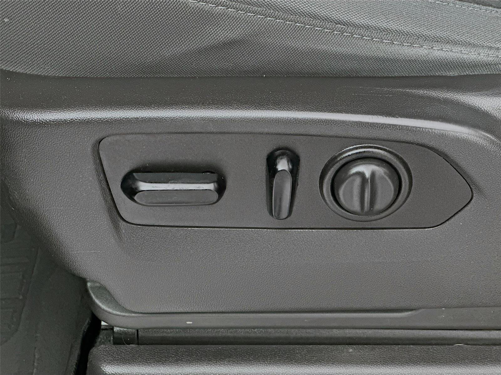 Used 2020 GMC Sierra 1500 Elevation w/ Elevation Value Package AWD/4WD image 21