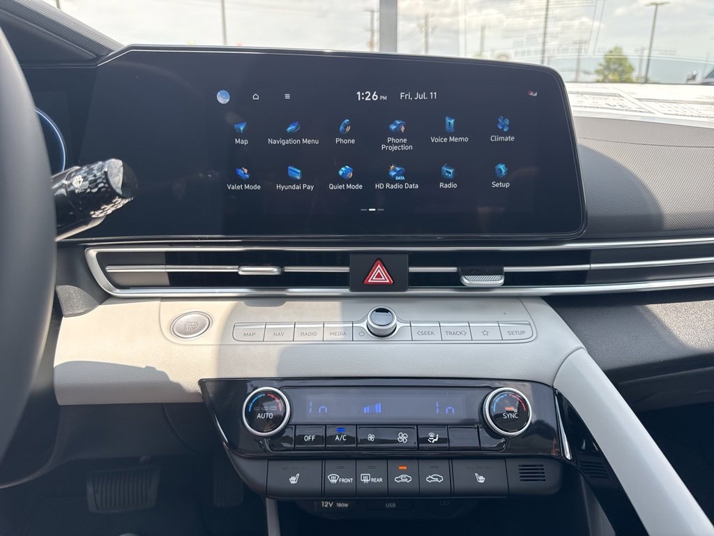 New 2025 Hyundai Elantra Limited image 23