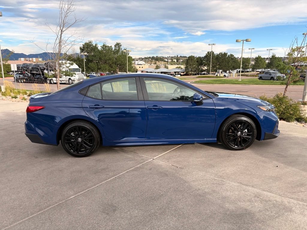 Used 2026 Toyota Camry SE FWD image 9