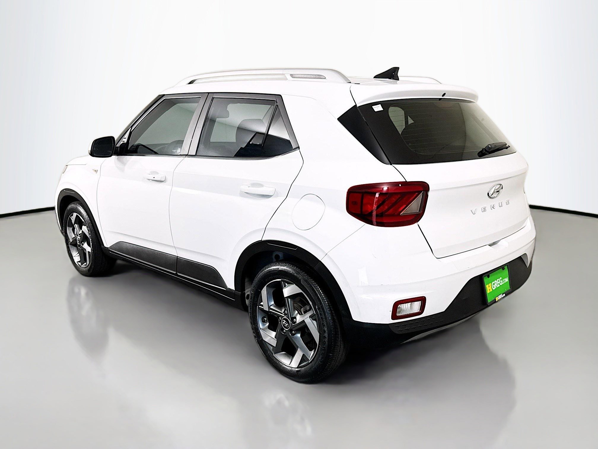 Used 2020 Hyundai Venue SEL w/ Convenience + Premium Package image 7