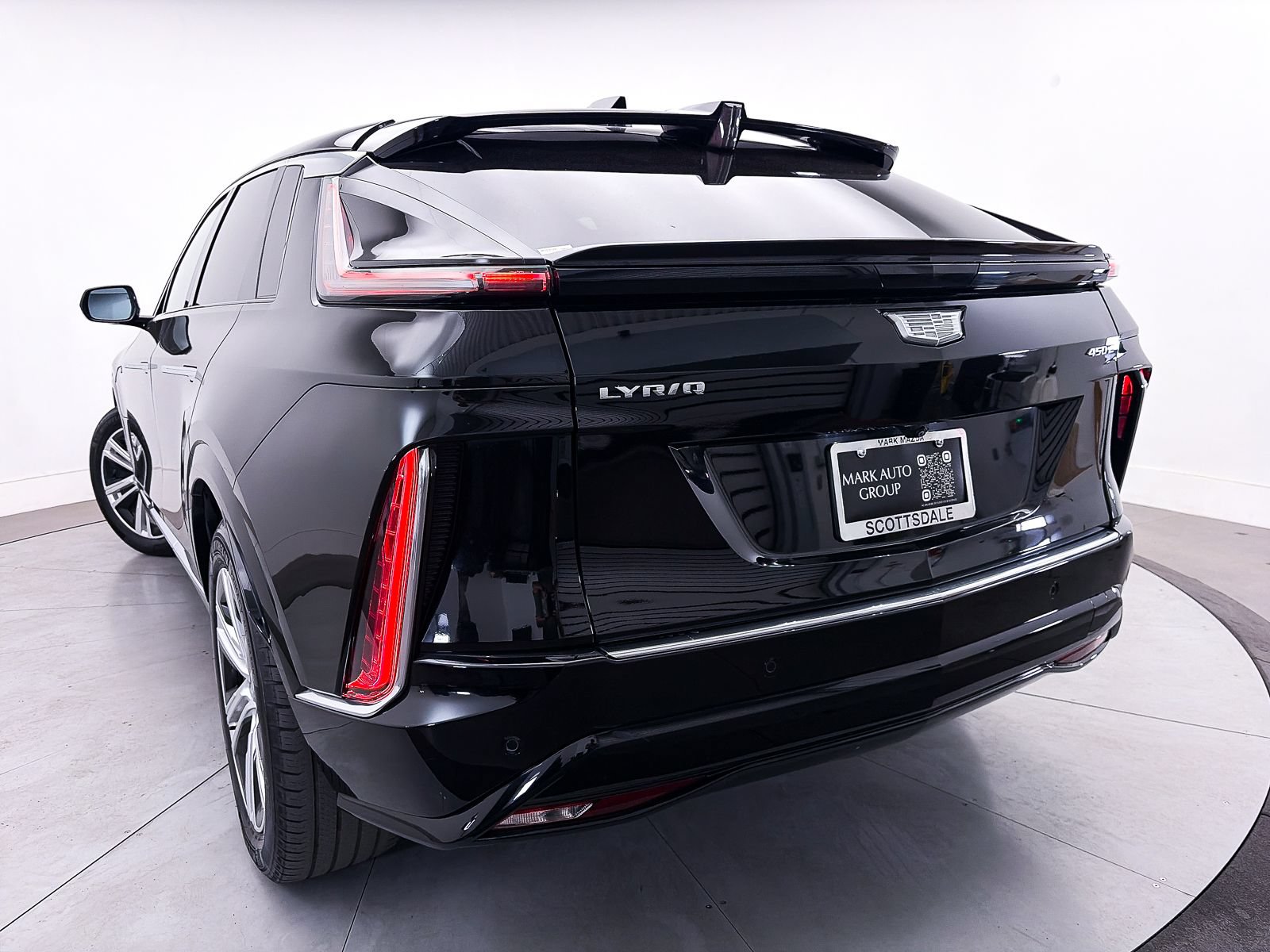 Used 2024 Cadillac Lyriq Tech RWD image 4