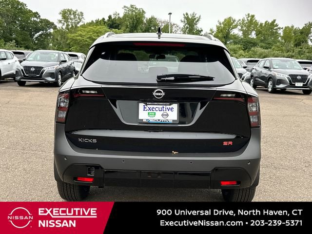 Used 2025 Nissan Kicks SR w/ Illumination Package FWD image 3