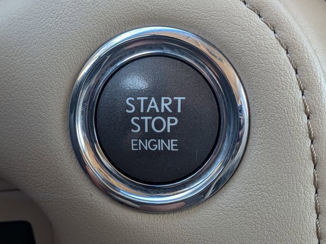 Used 2018 Lexus LX 570 4WD image 32