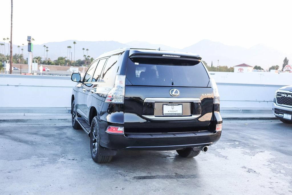 Used 2022 Lexus GX 460 Premium w/ Premium Package AWD/4WD image 7