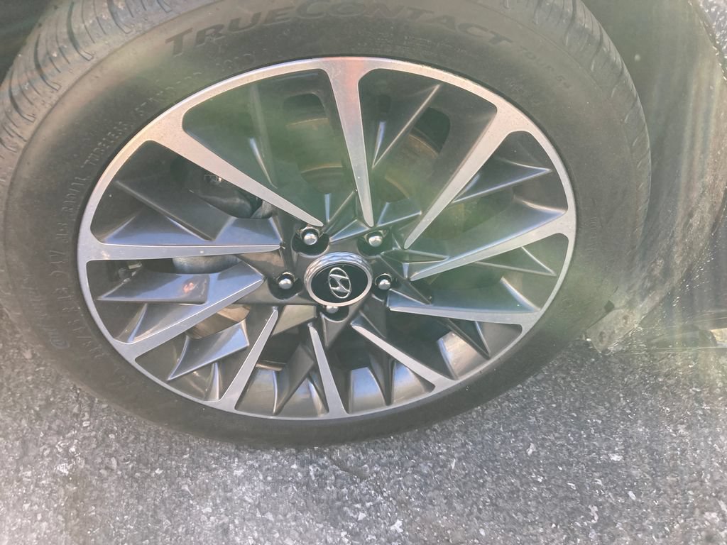 Used 2022 Hyundai Sonata Limited w/ Cargo Package FWD image 34