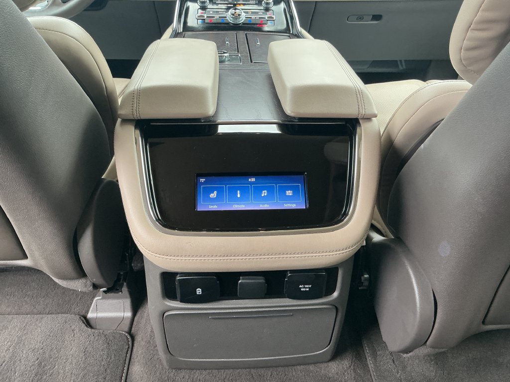 Used 2024 Lincoln Navigator L Reserve AWD/4WD image 26
