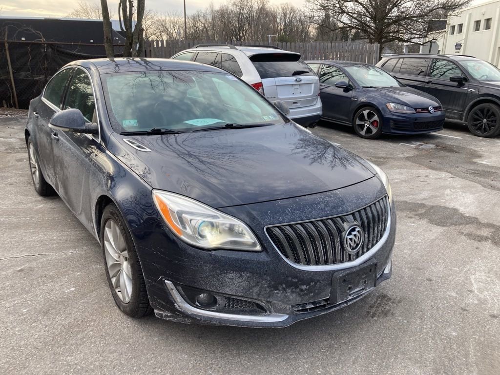 Used 2017 Buick Regal Premium image 1
