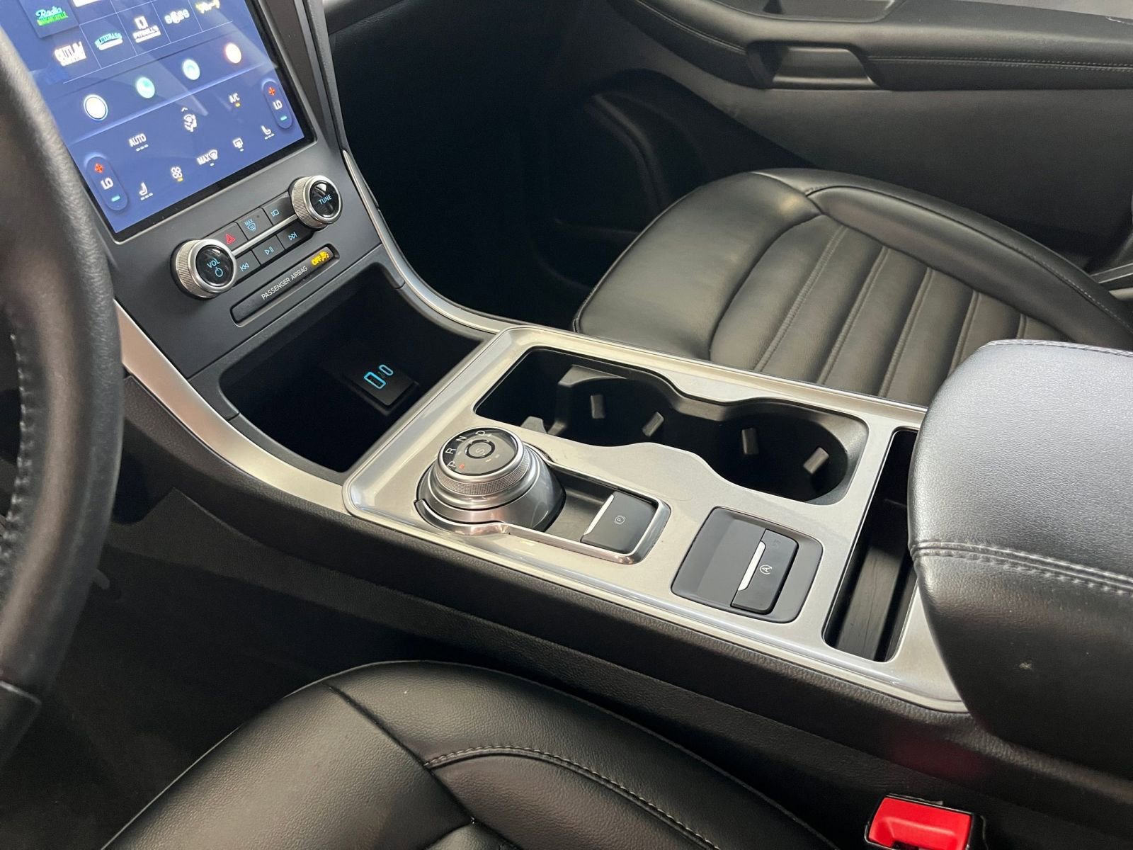 Used 2024 Ford Edge SEL image 41