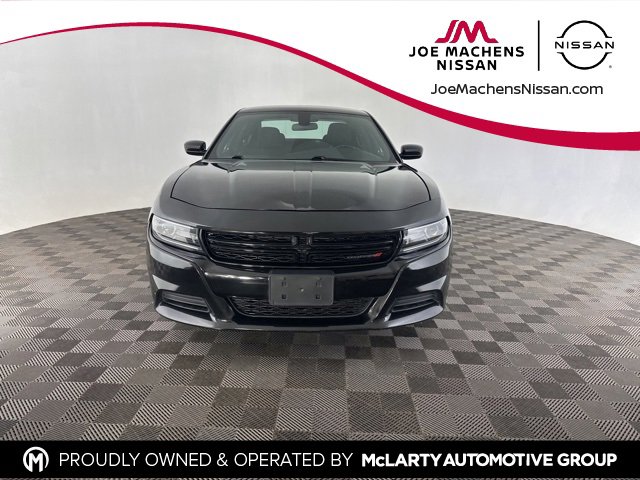 Used 2022 Dodge Charger SXT image 2