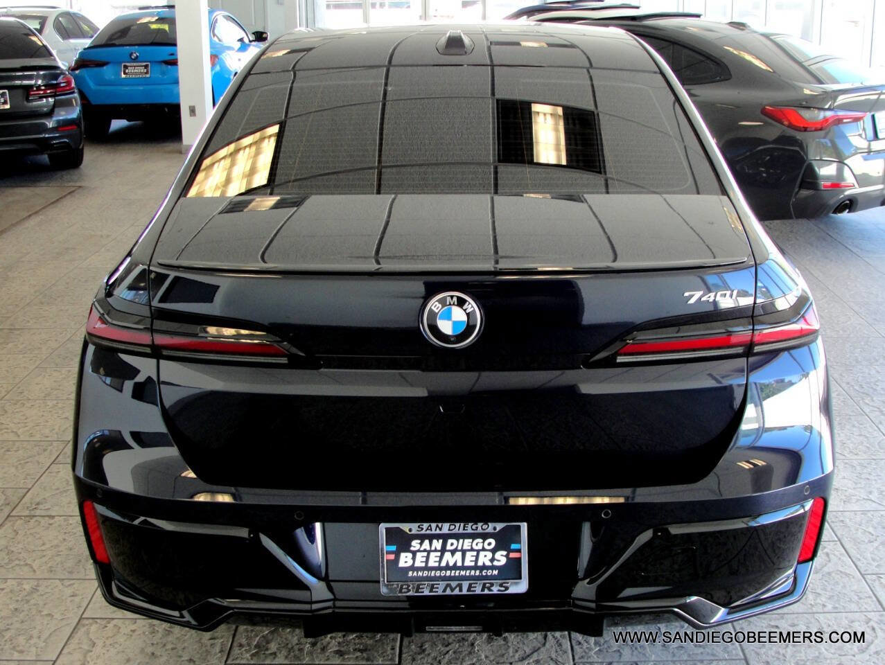 Used 2023 BMW 740i 740i M SPORT PRO+HUD+SWAROVSKI w/ Parking Assistance Package image 52