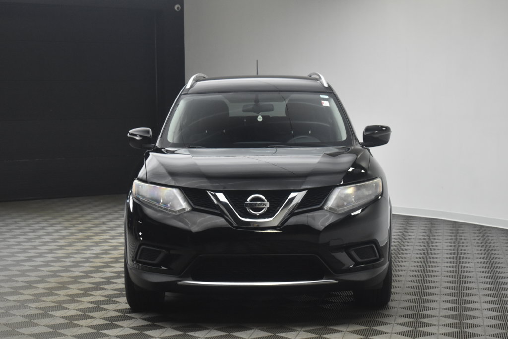 Used 2015 Nissan Rogue SV AWD/4WD image 16