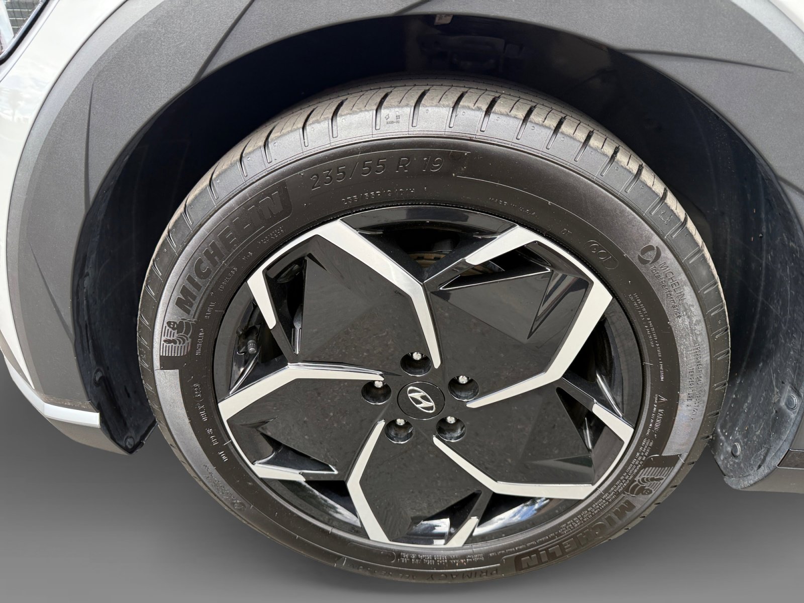 Certified 2024 Hyundai Ioniq 5 SEL image 9