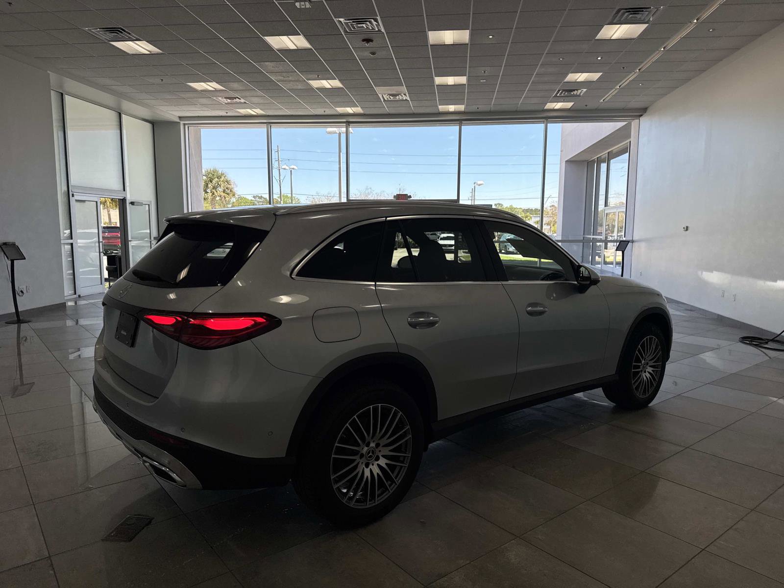 New 2026 Mercedes-Benz GLC 300 image 5