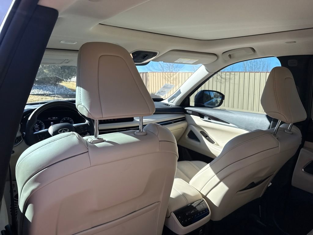 Used 2025 INFINITI QX60 Sensory w/ Vision Package image 22