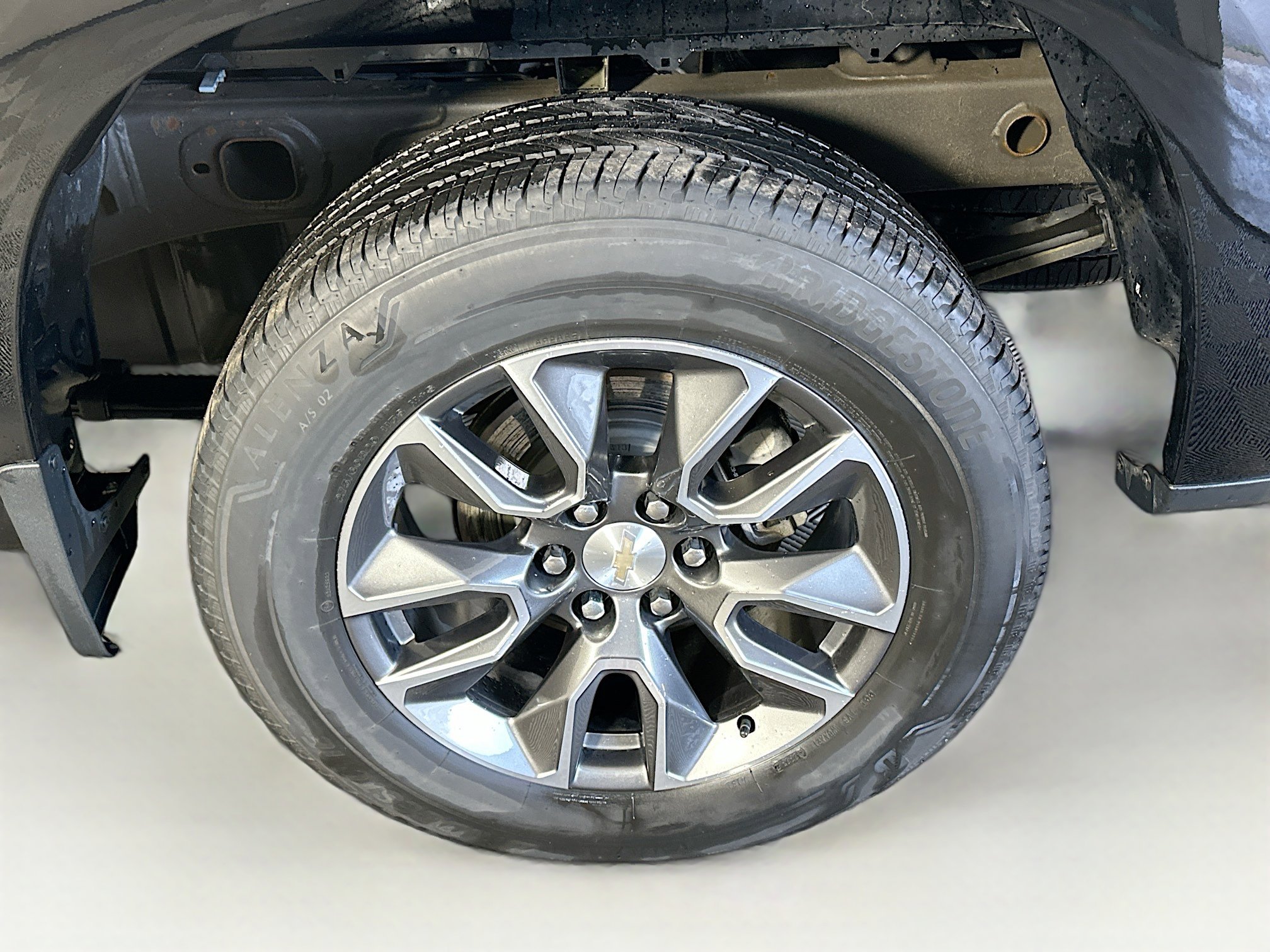 Used 2024 Chevrolet Silverado 1500 LT image 11