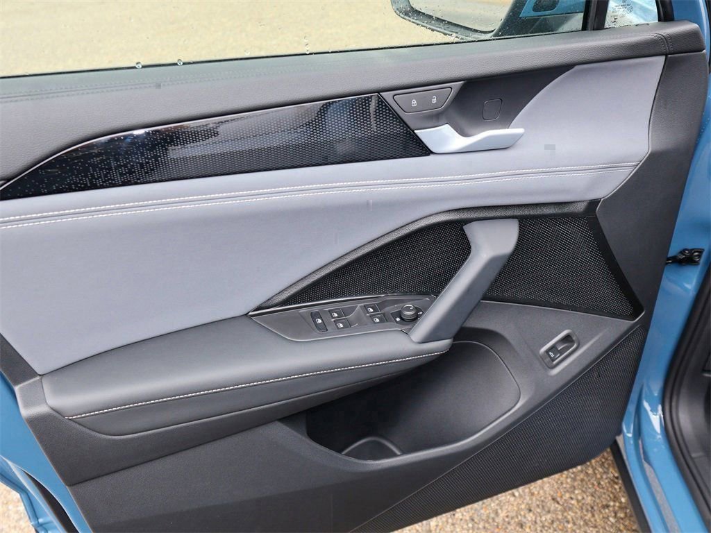 New 2026 Volkswagen Tiguan SE AWD/4WD image 15