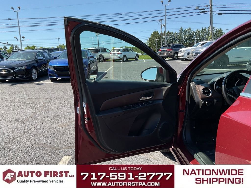 Used 2015 Chevrolet Cruze LT FWD image 7